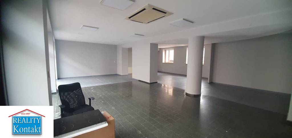 VOĽNÉ obchodné priestory na prenájom - Nové Zámky 128 m2