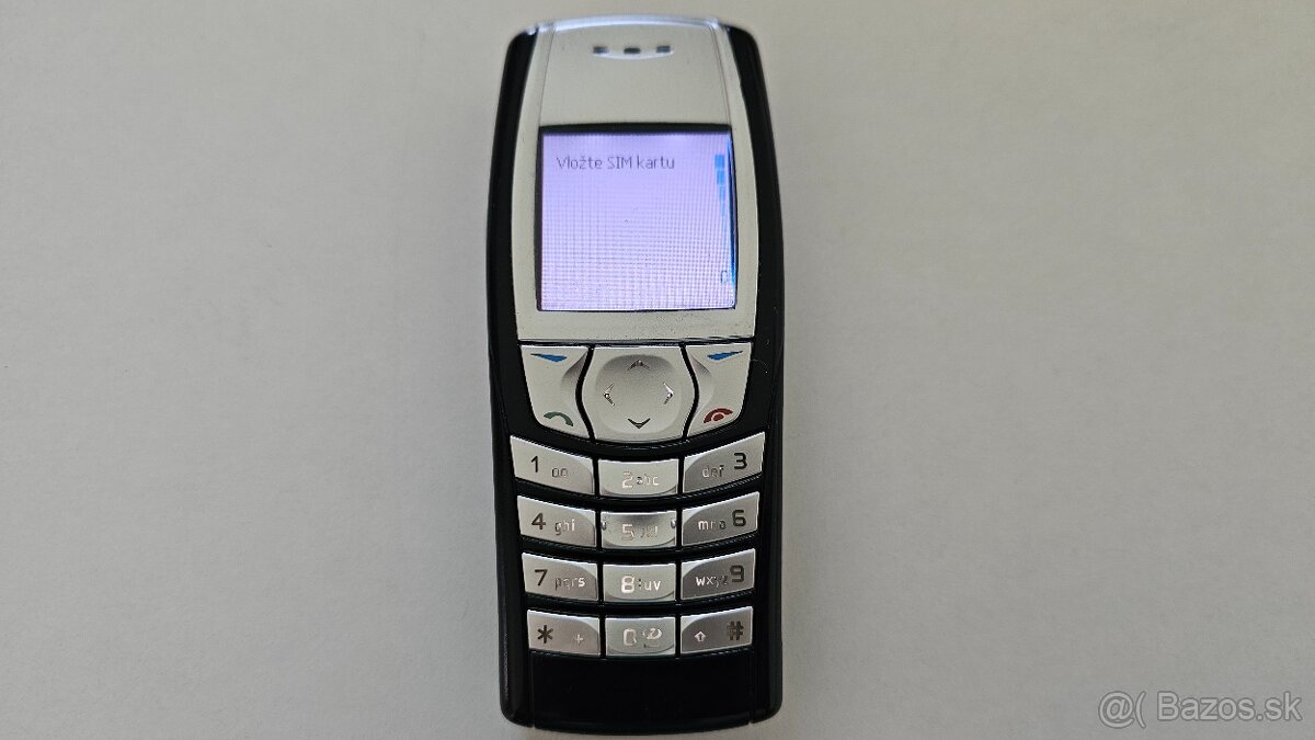 Nokia 6610i.