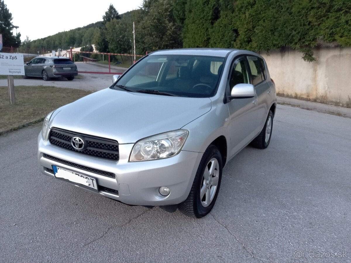 Toyota RAV4 2.2d 100kw 4x4