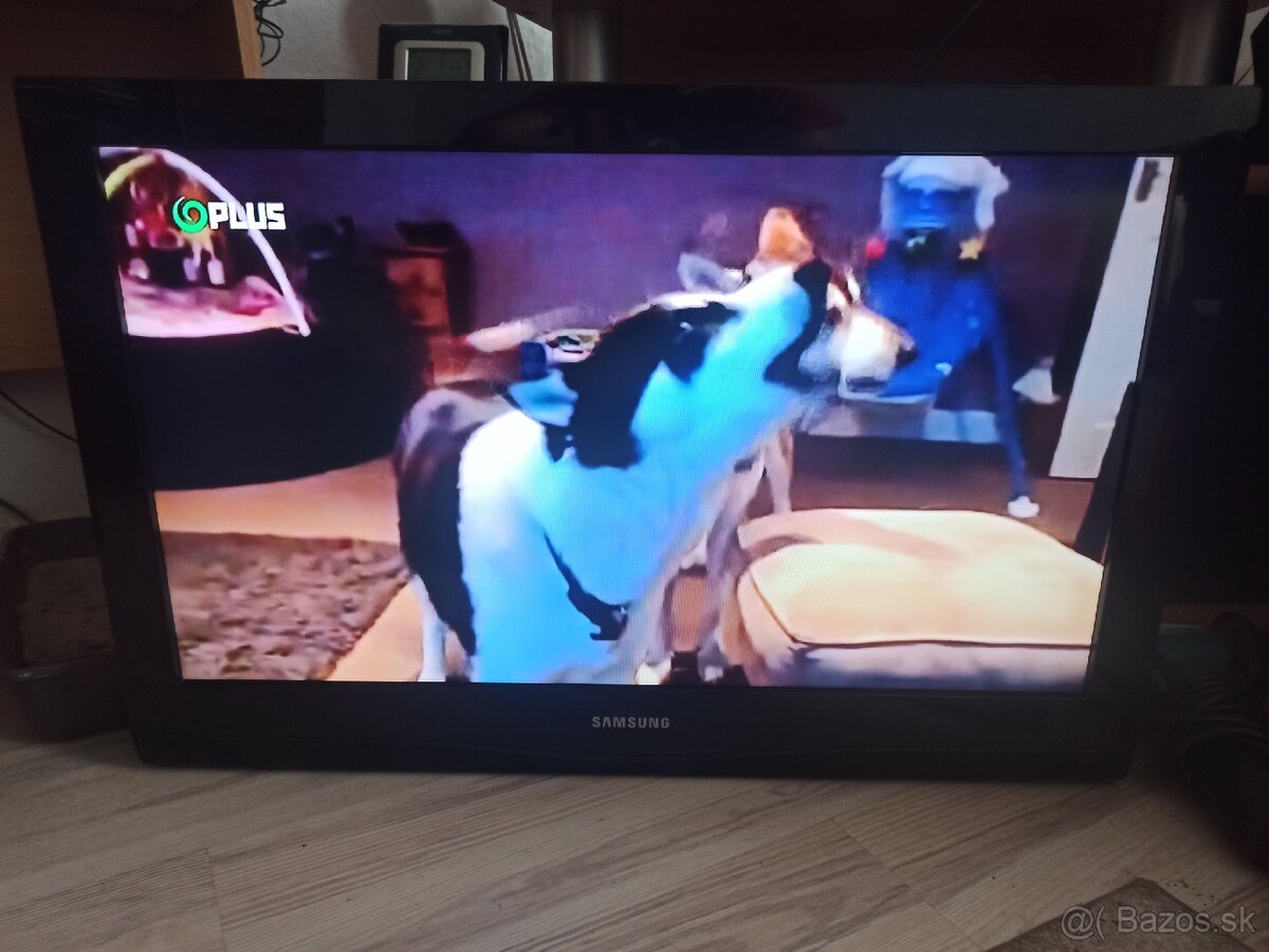 Samsung LCD TV uhl. 85 cm