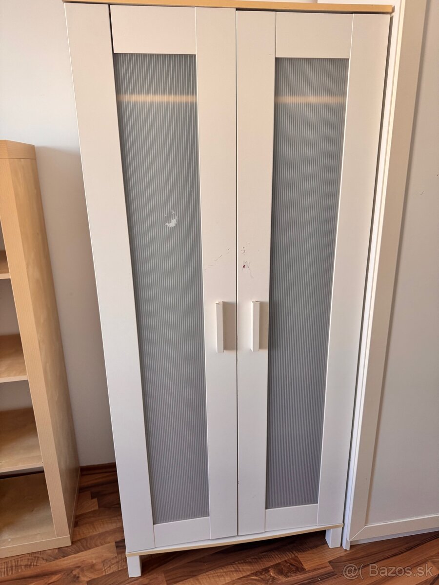 Ikea biela skriňa a šuflíky