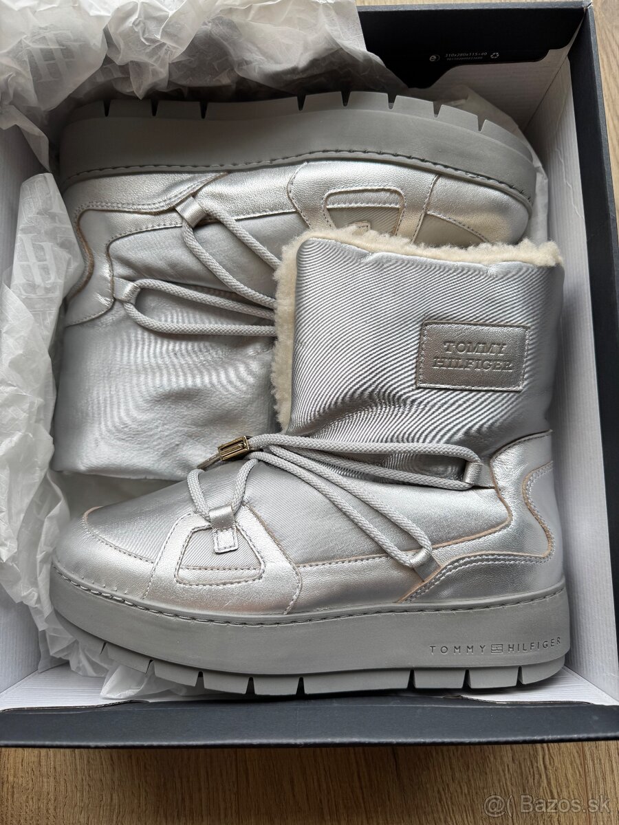Čižmy Tommy Hilfiger