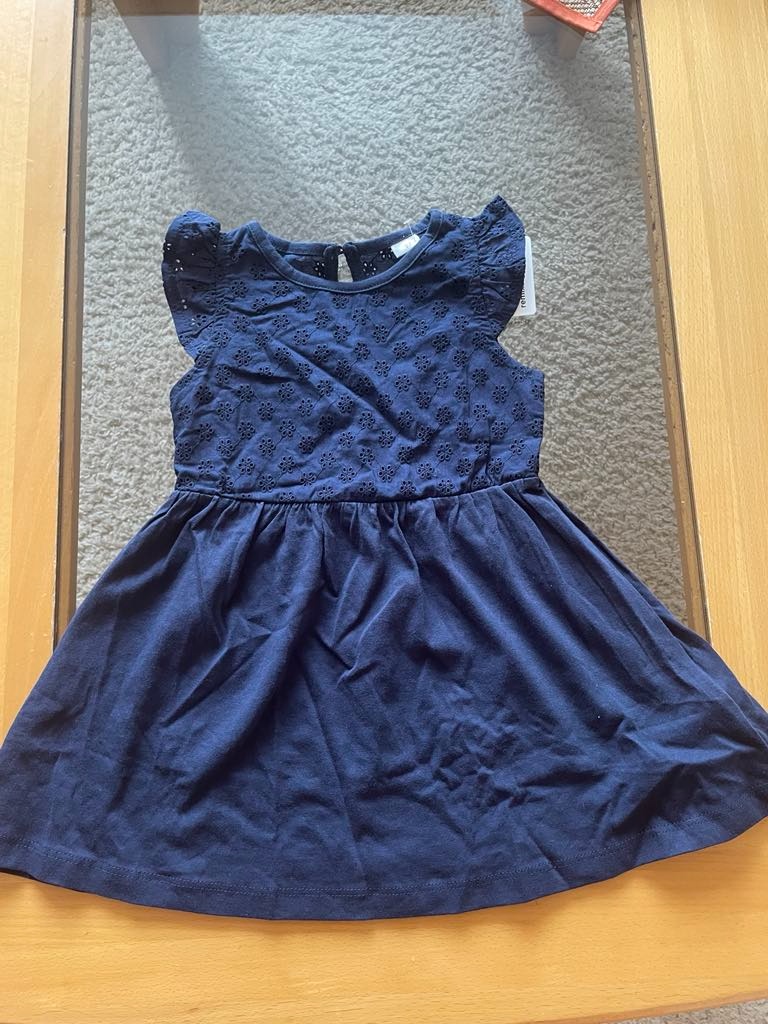 Tmavomodré šaty Zeemann