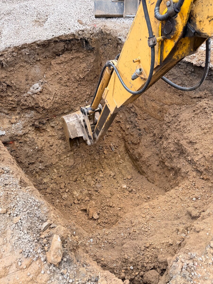 Darujem hlinu za odvoz