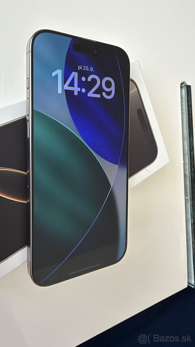 iPhone 16pro max 256 GB natural titanium