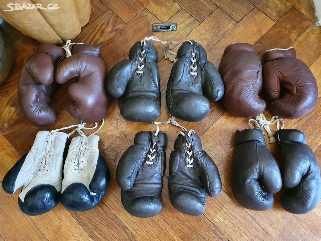 Boxerske rukavice staré