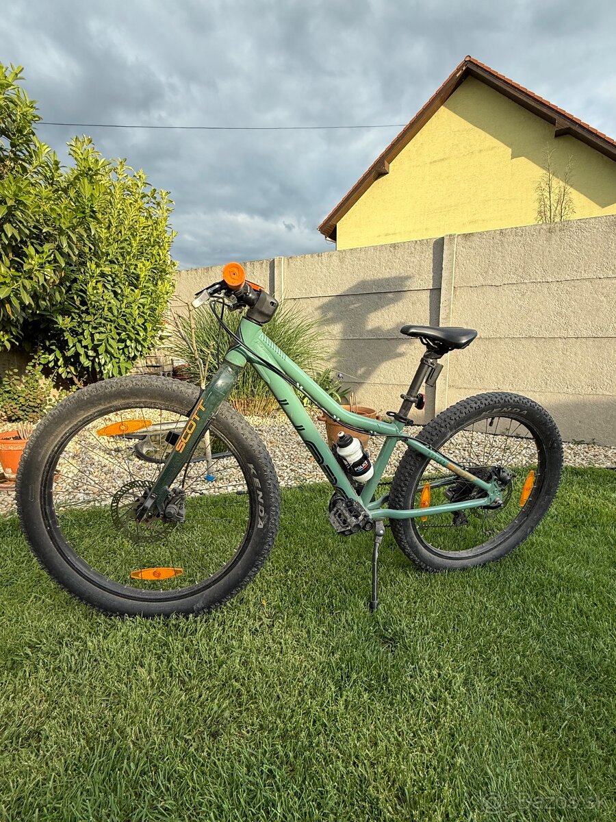 Scott Roxter 24'