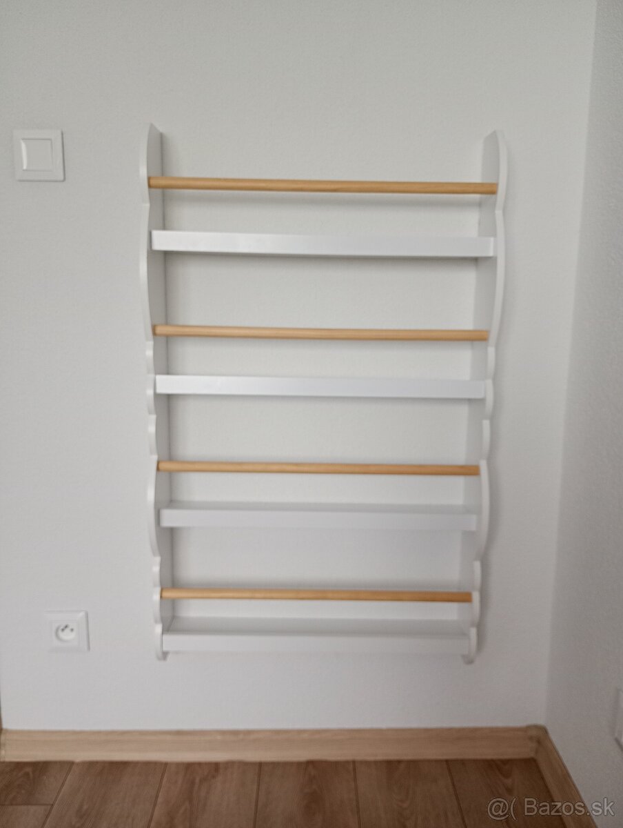 Detská závesná knižnica