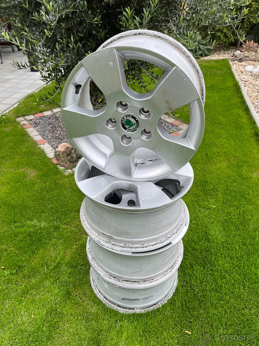 Elektróny Škoda R15