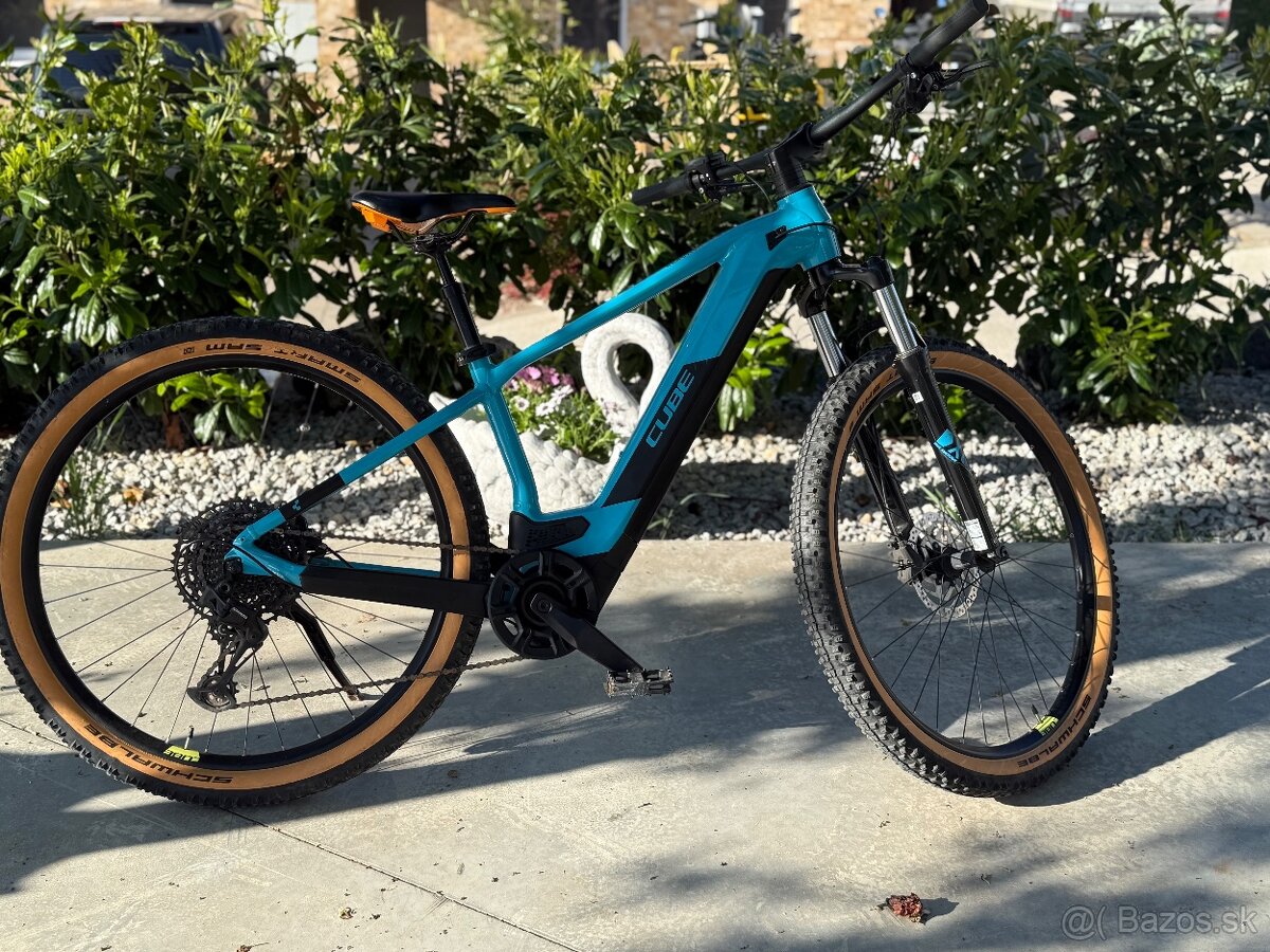 CUBE EBIKE 377 km malo jazdený