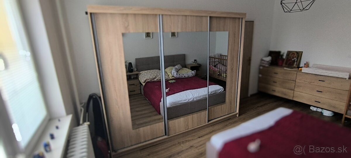 Skriňa