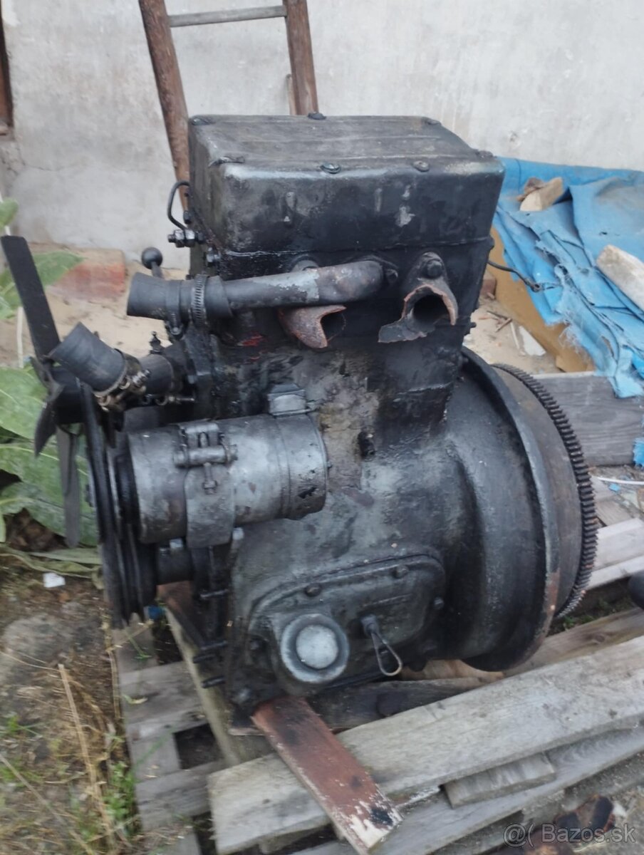 Motor Zetor 25