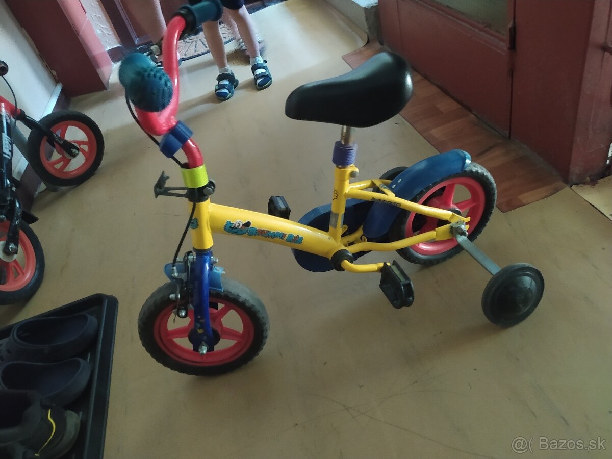 Darujem dve tašky veci za 8€