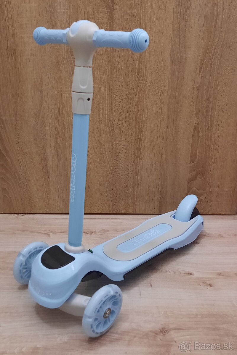 Detská svietiaca kolobežka Ricokids