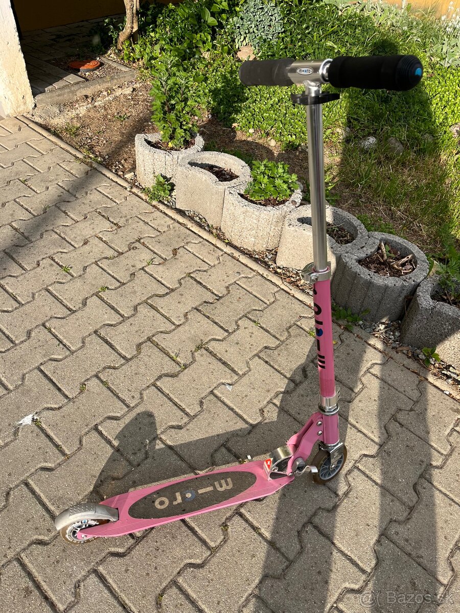 Kolobežku Micro pink
