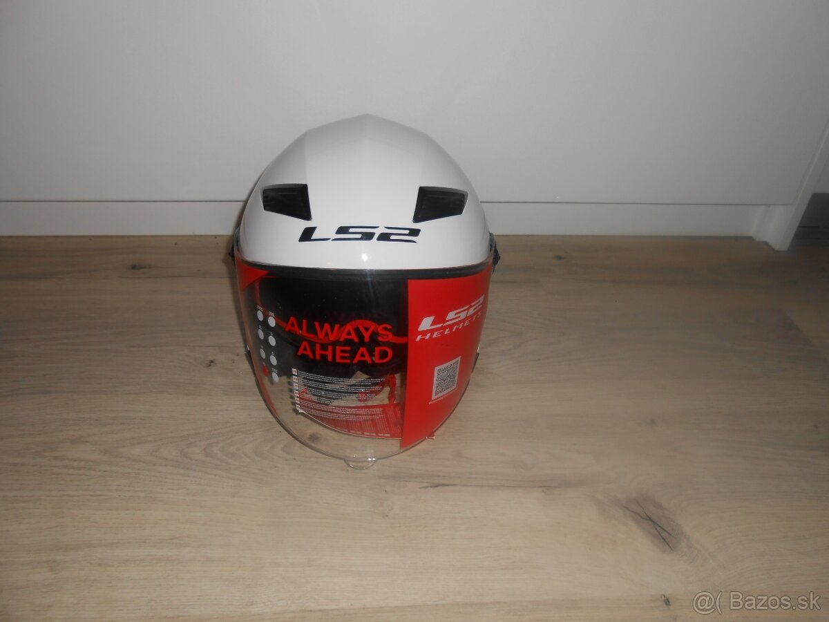 Predam novu kvalitnu moto prilbu na skutrik LS2 TRACK