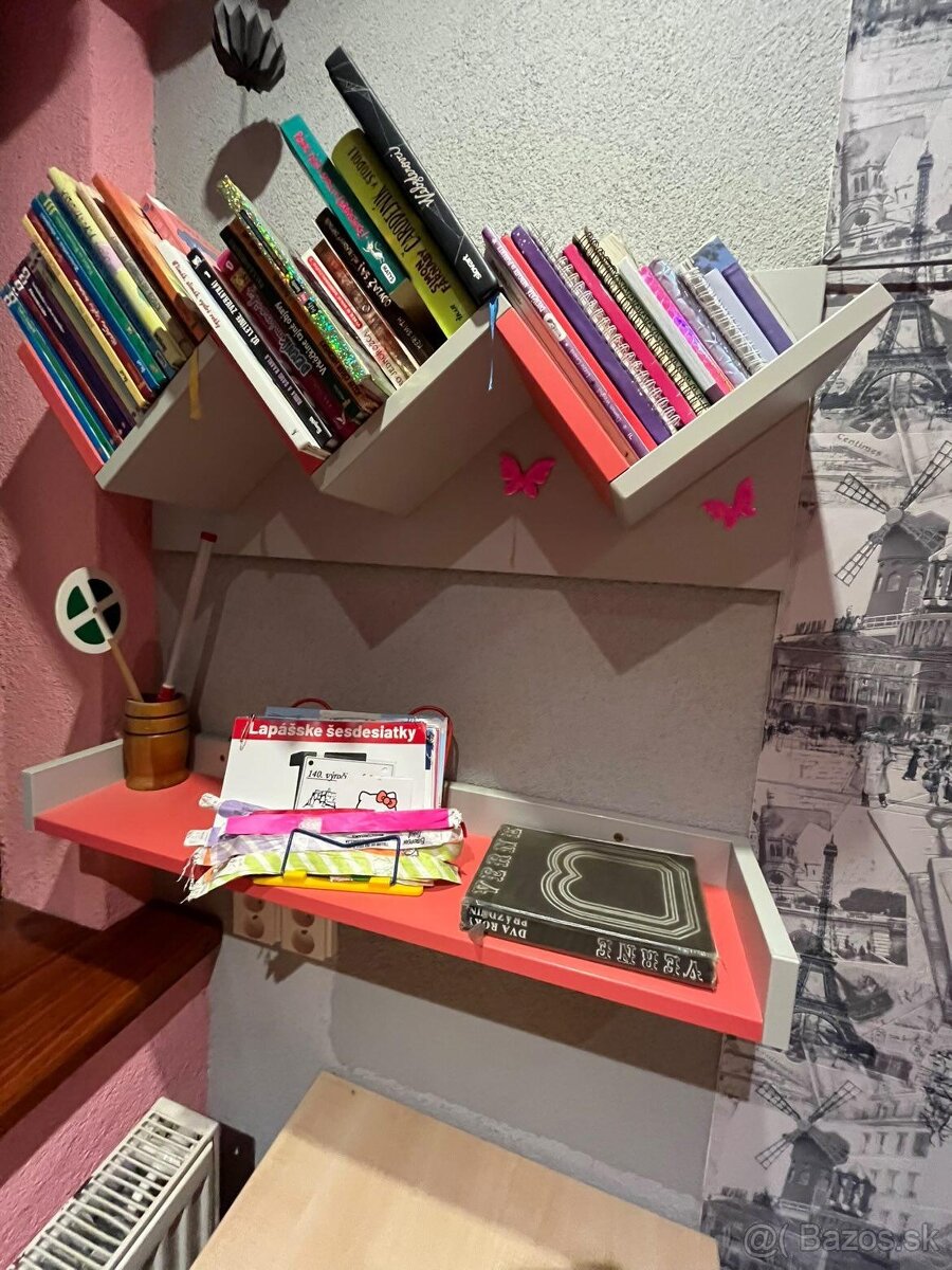 Dievčenská zostava