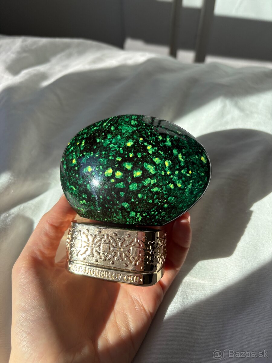 The house of oud- emerald green