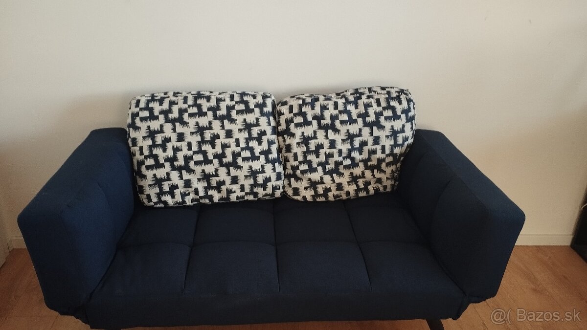 predam pohodlny gauc s polohovatelnymi opierkami