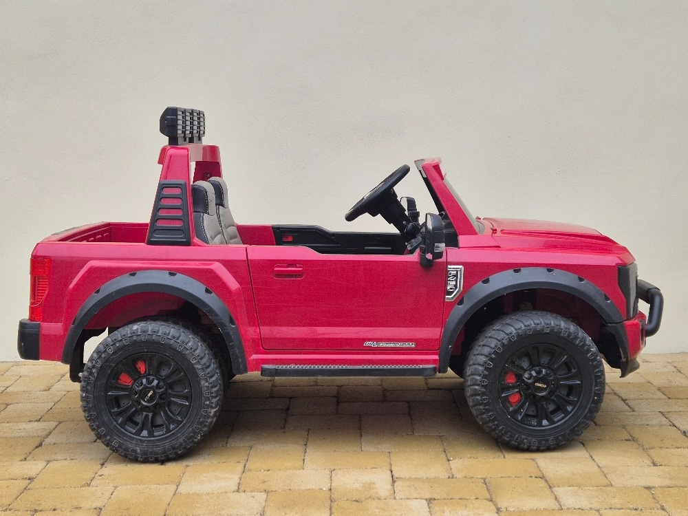 VELKE ELEKTRICKE AUTICKO