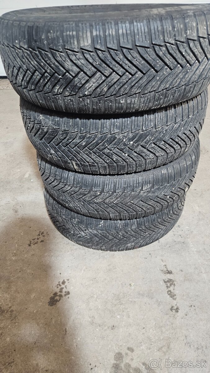 Zimne pneumatiky 215/60 r17 100H
