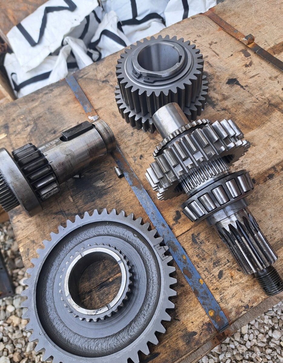 PREDAM KOLIESKA DO PREVODOVKY NA DOLOZENIE PREDNEHO NAHONU