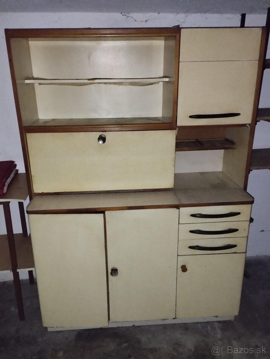 Predám retro kuchyňu šírka 125cm