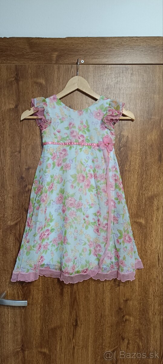 Dievčenské bledo ružové šaty