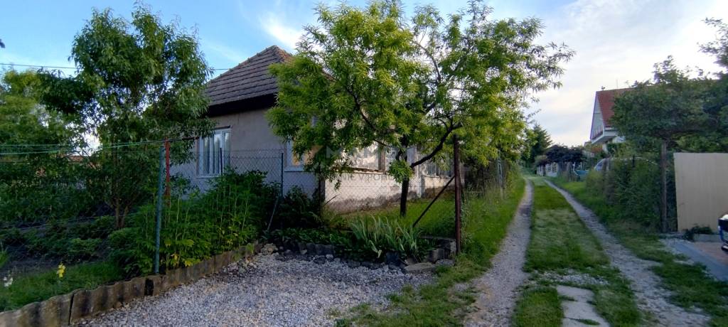 Dom s pozemkom 766m2 na predaj, Cabaj - Čápor, časť Čápor