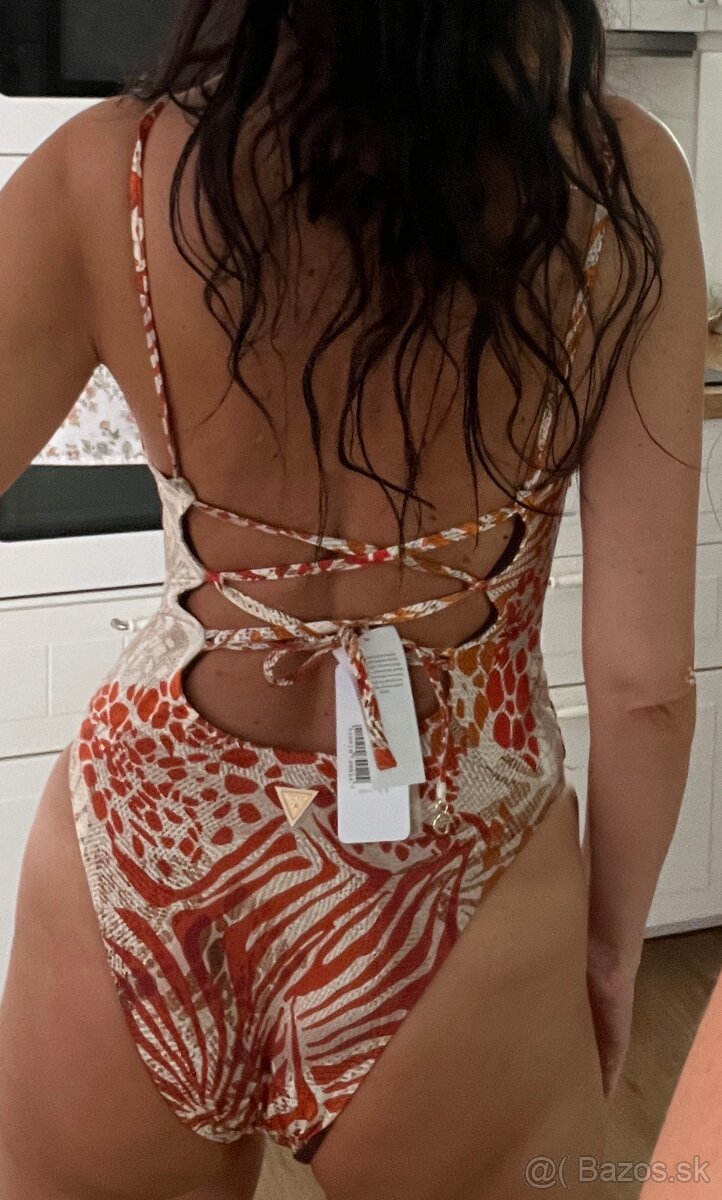 Guess plavky stali 190 eur
