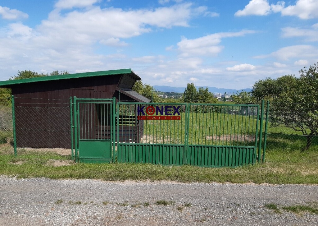 Na predaj rekreačná chatka so záhradou – Košice-Šaca