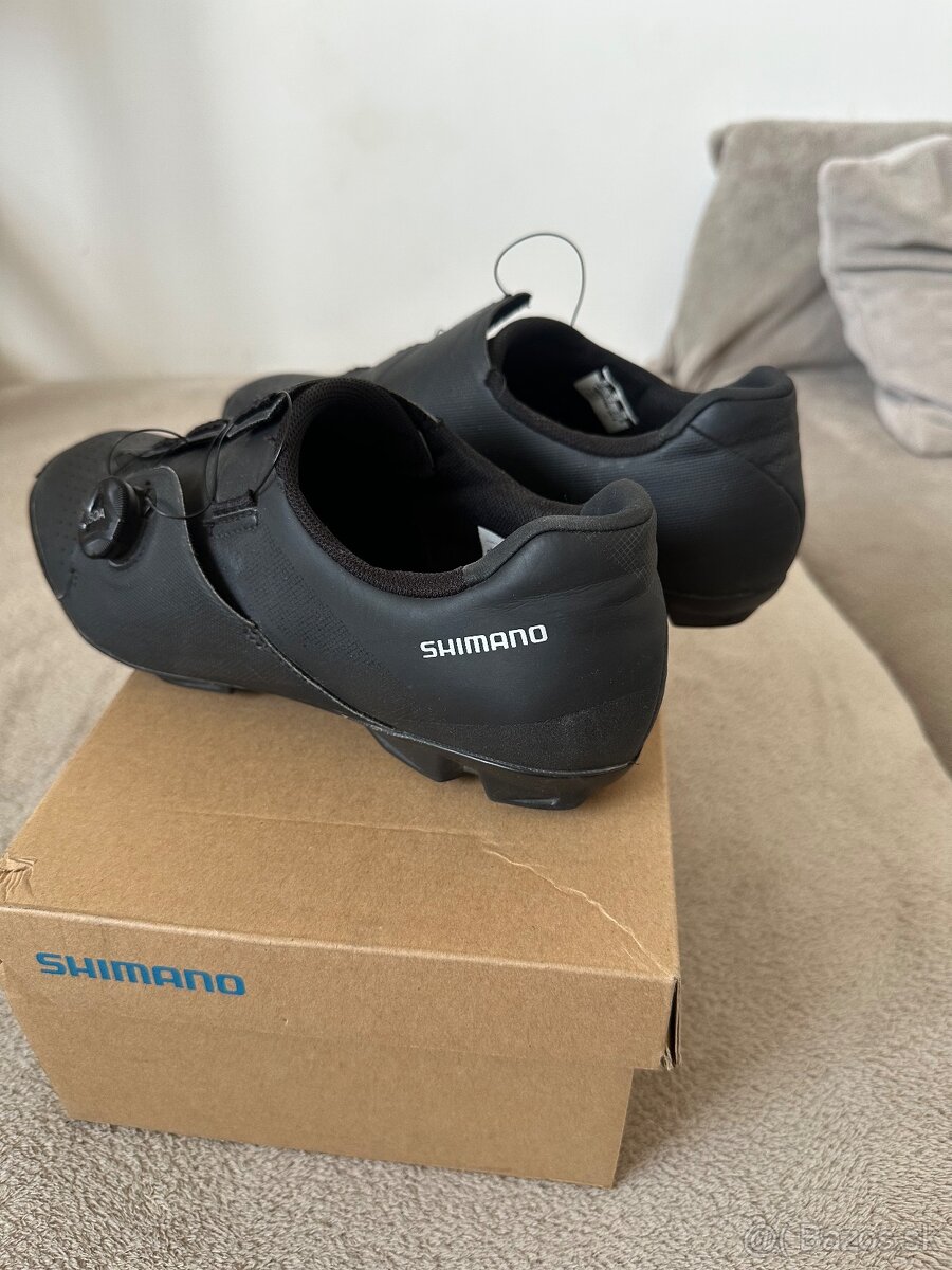 Tretry Shimano XC3