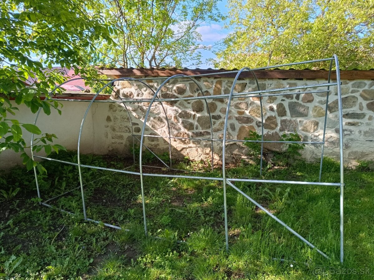 Predám záhradný fóliovník