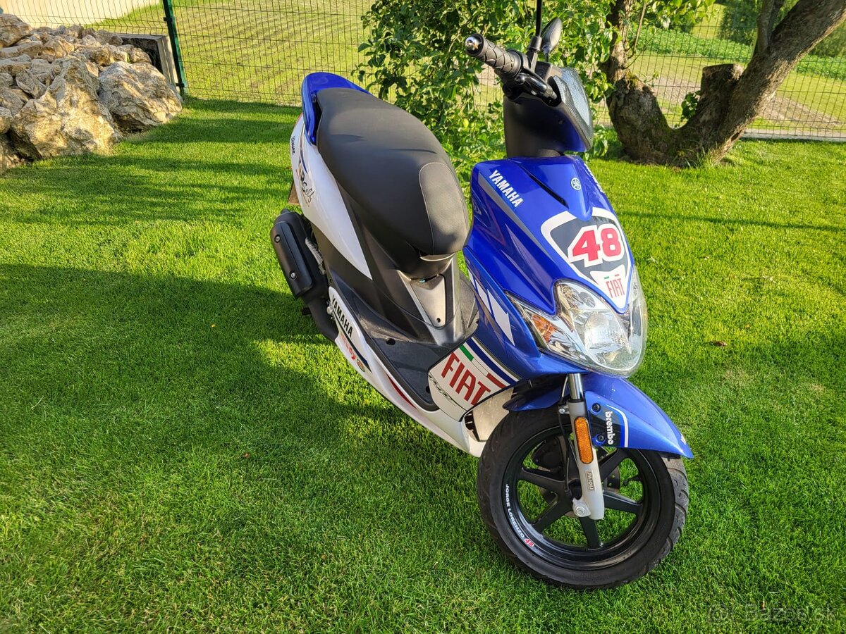 Yamaha - skúter