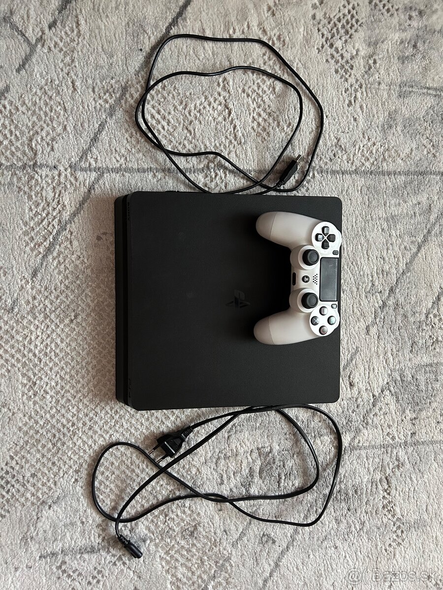 PlayStation 4 Slim 500GB 2x ovládač +hry