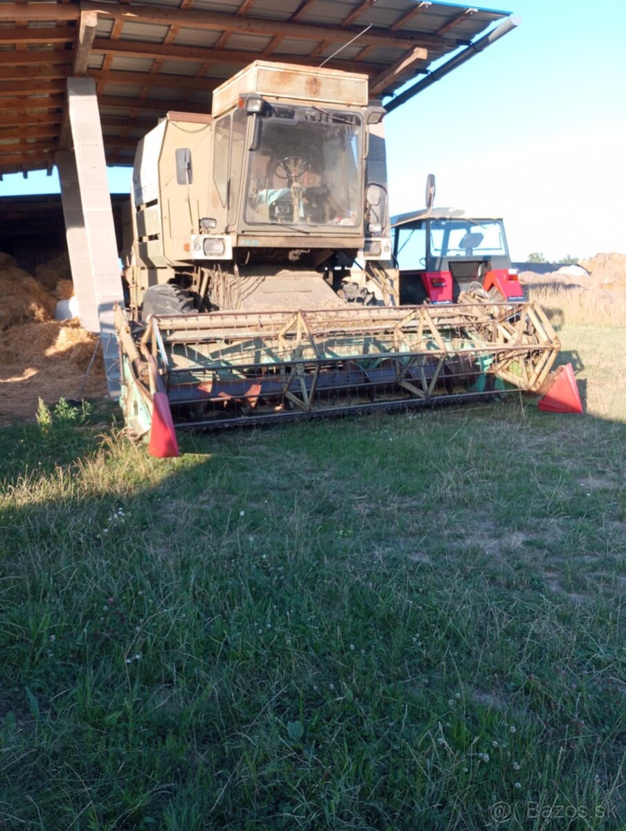 Kombajn e514