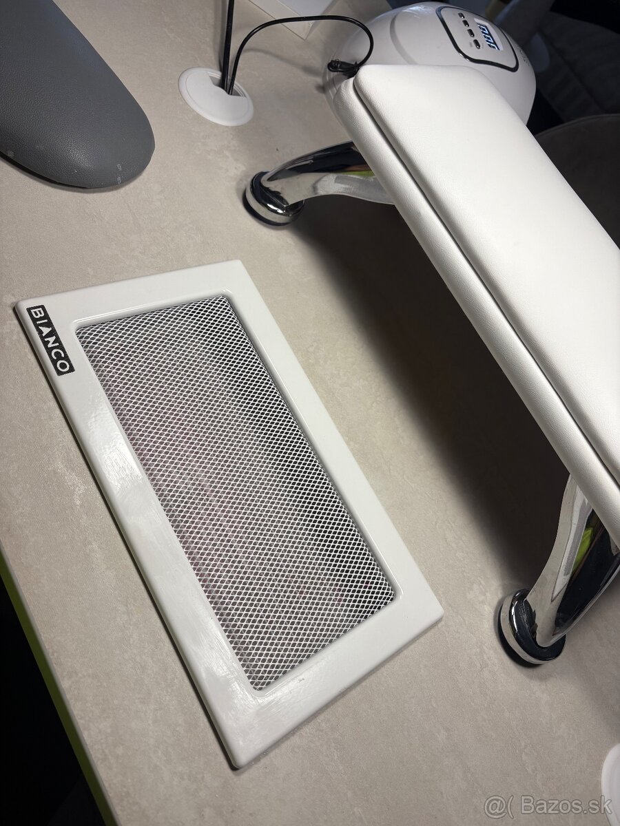Odsávačka prachu BIANCO 240w
