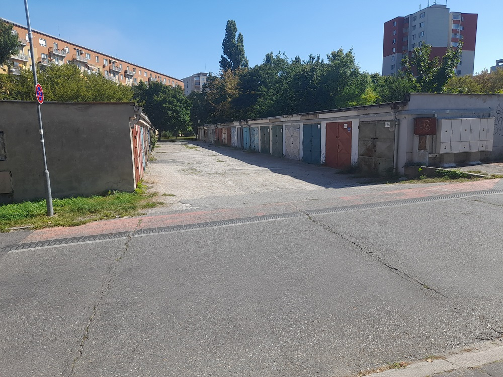 Prenajmem garáž na Teslovej ulici, BA-Štrkovec.