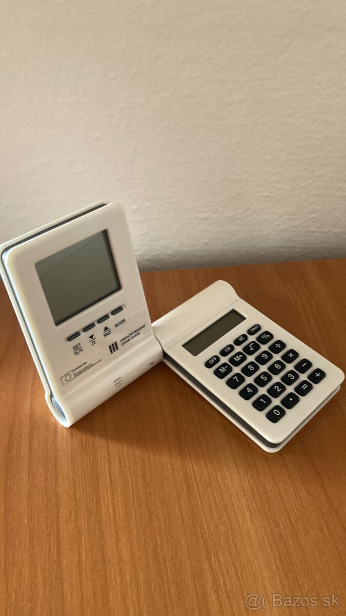 Kalkulačka s hodinami