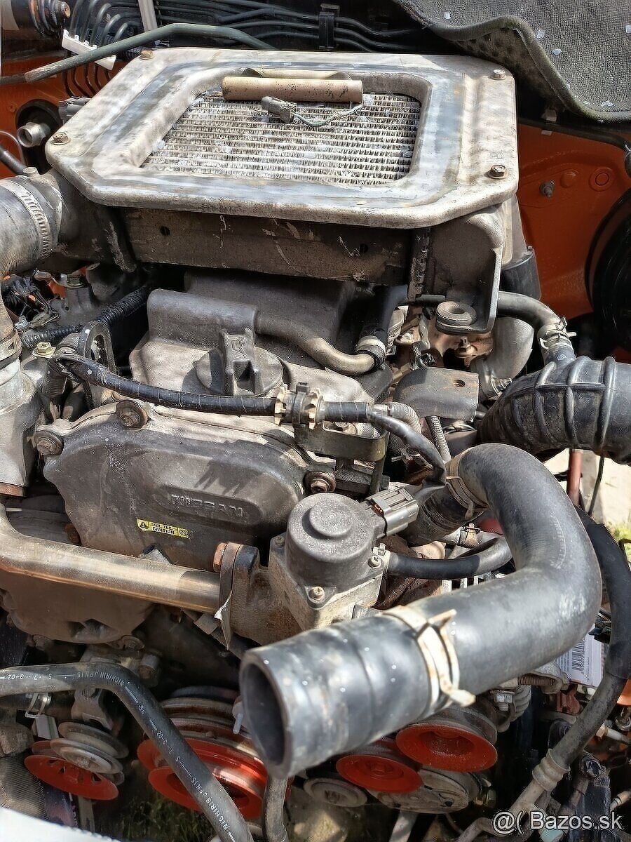 Motor Nissan Navara