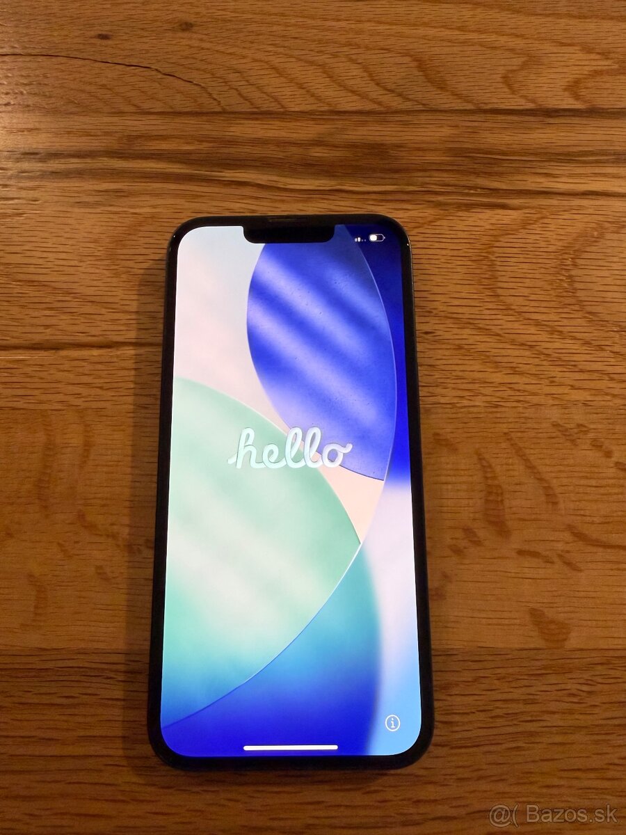 iPhone 13, 128GB čierny