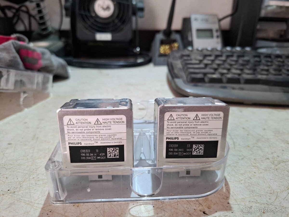 Xenónové  výbojky Philips 35W