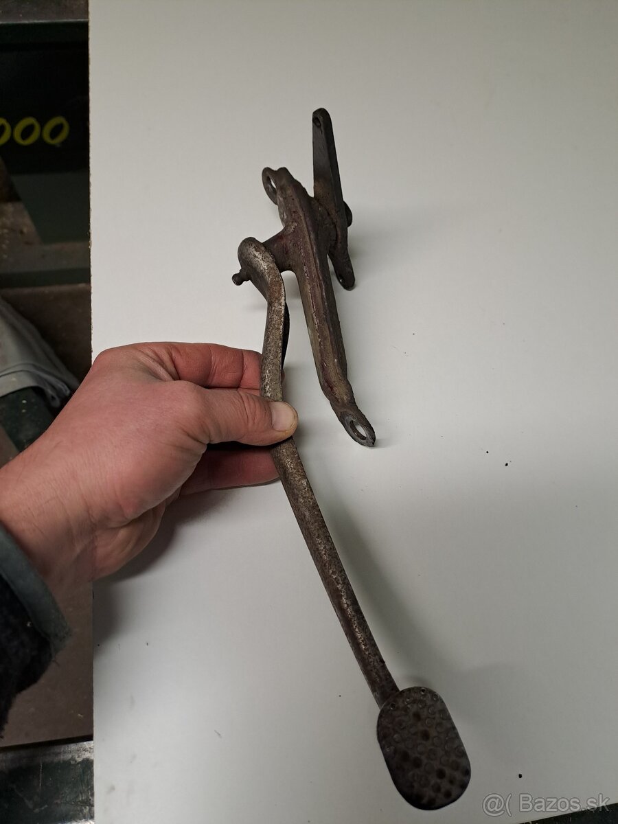 Jawa 250 353 nožna brzda