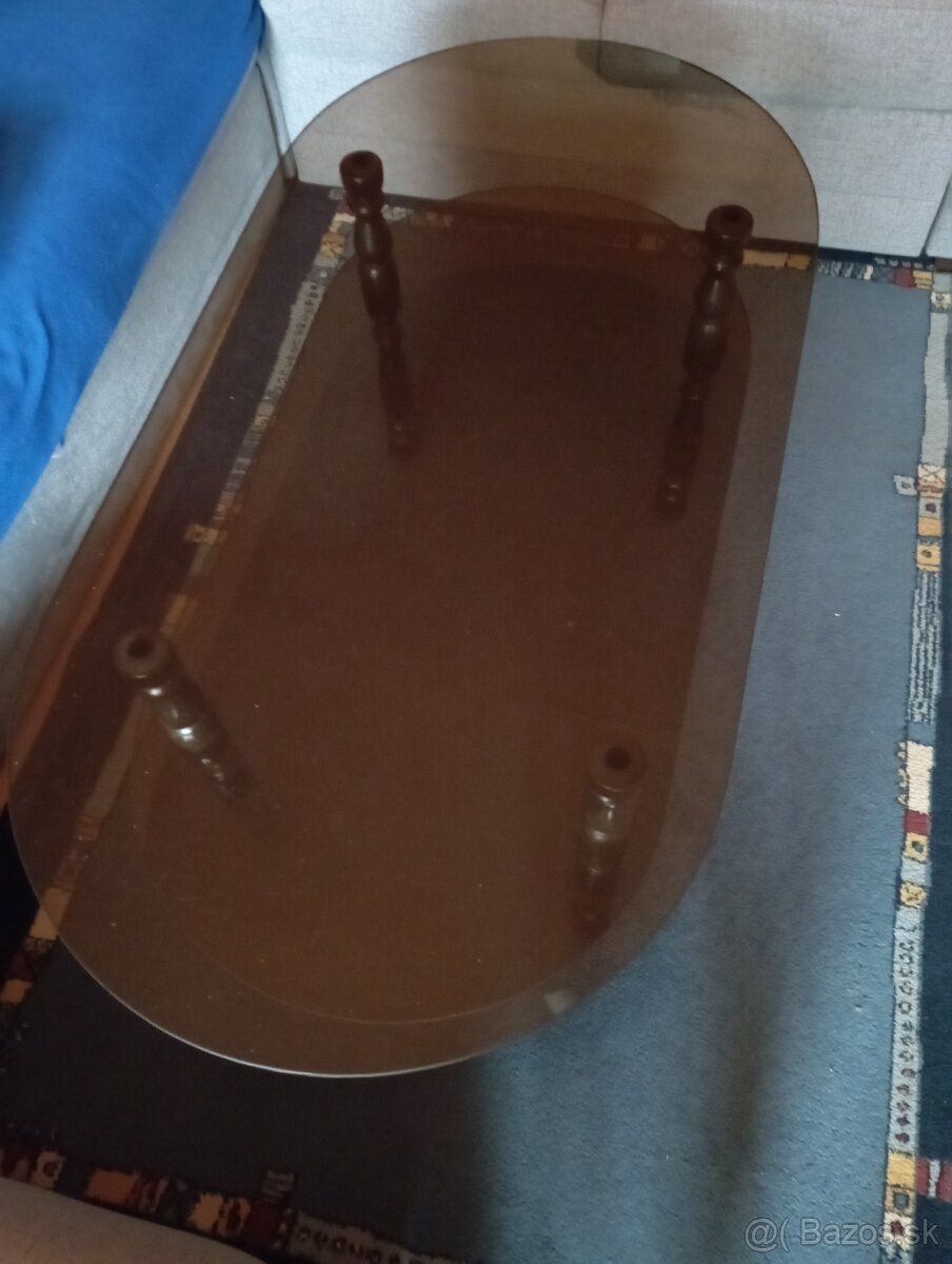 Predám konferenčný stolík