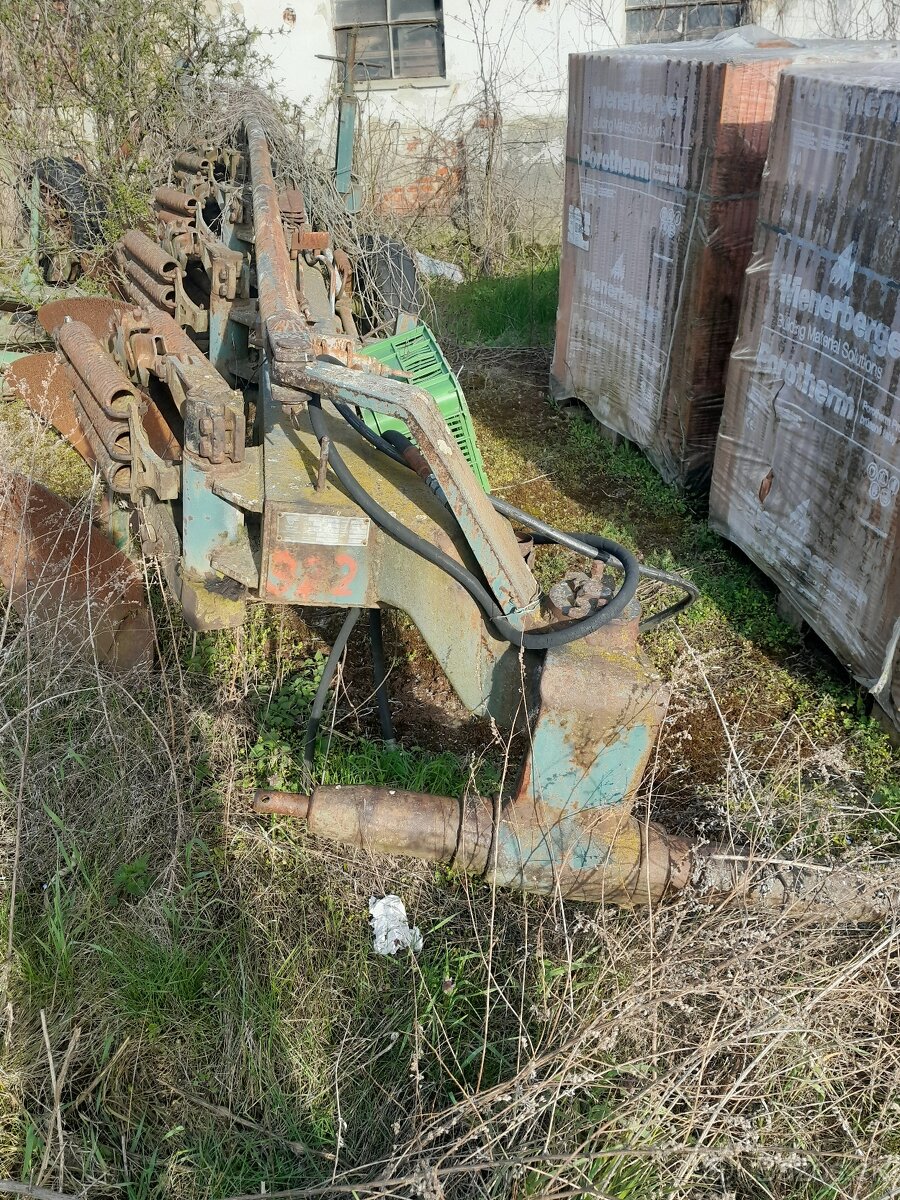 Predám Pluchy PH1-422