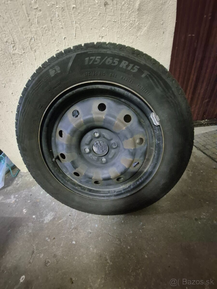 4 letné pneumatiky Matador na diskoch