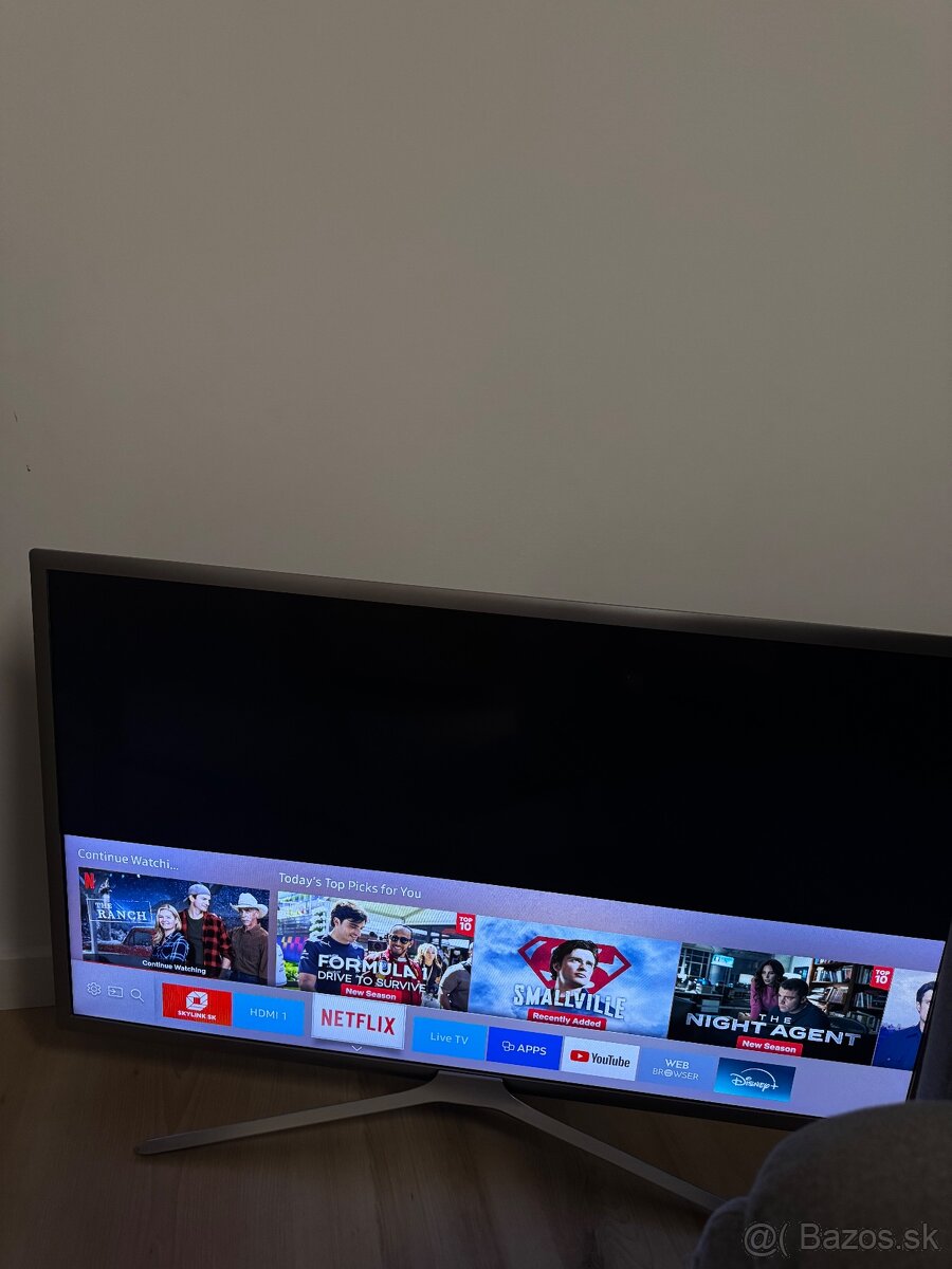 Televízor Samsung UE32K5672