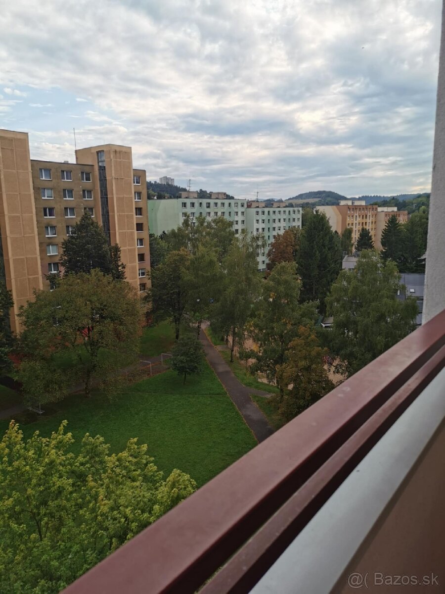 Slnečný 3-izbový byt, 83m2, 2 balkóny, Stred