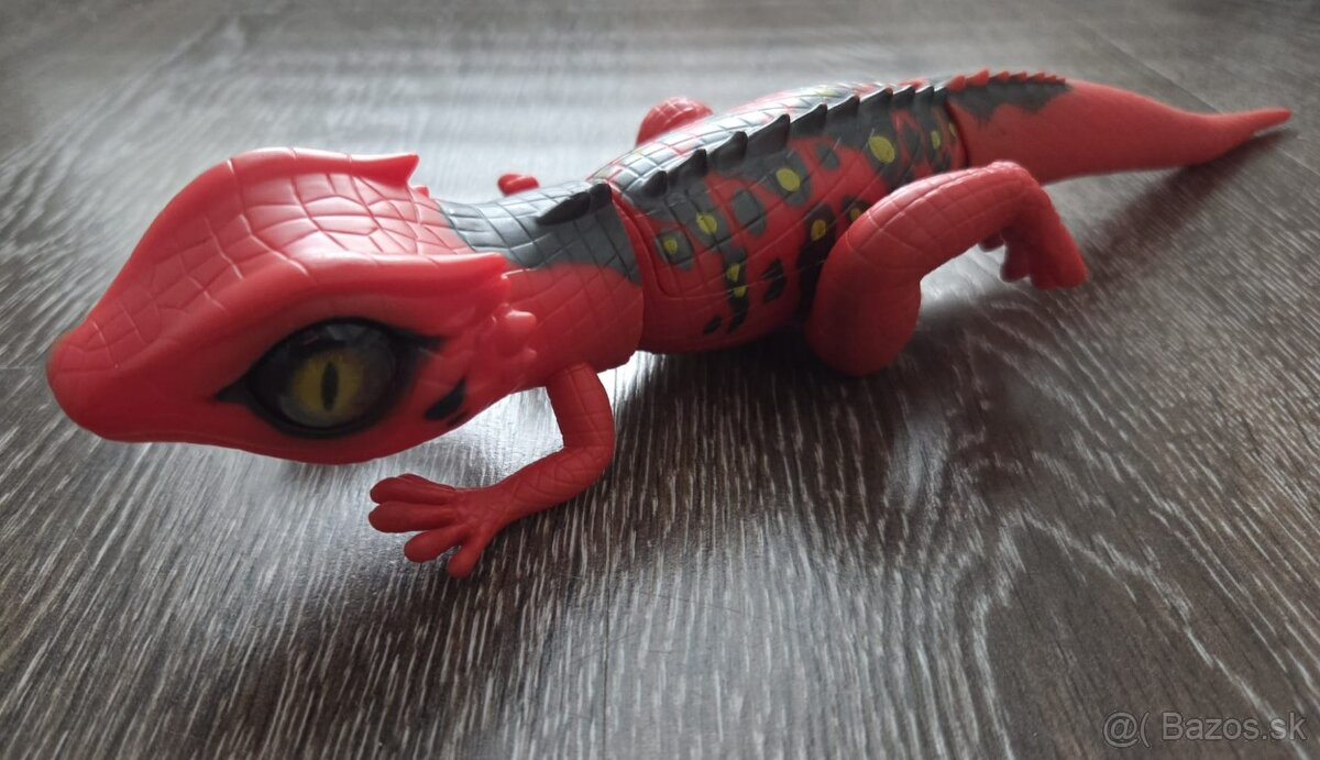 Robotická jašterica ALIVE