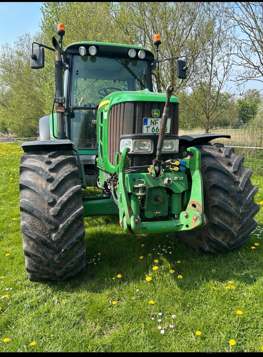 John Deere 6630
